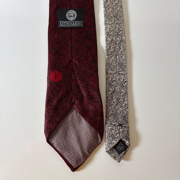 Keith Haring Silk Tie Red Black Beige Mens Necktie Vintage Pop Art Office Formal - Picture 3 of 7